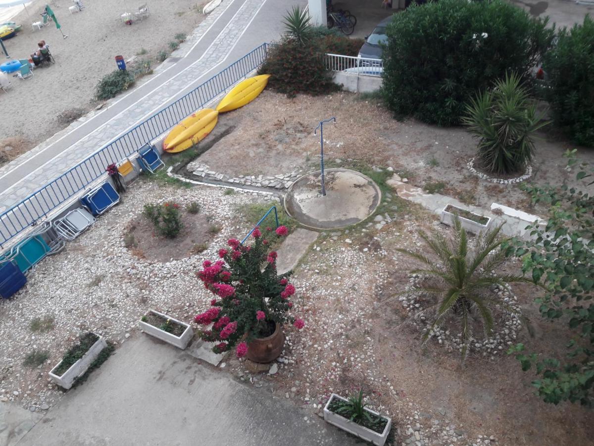 Nea Styra Seafront Apartment With Stunning View Exterior foto
